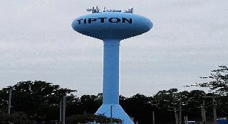 Tipton Water Tower Newly Painted - August 2018